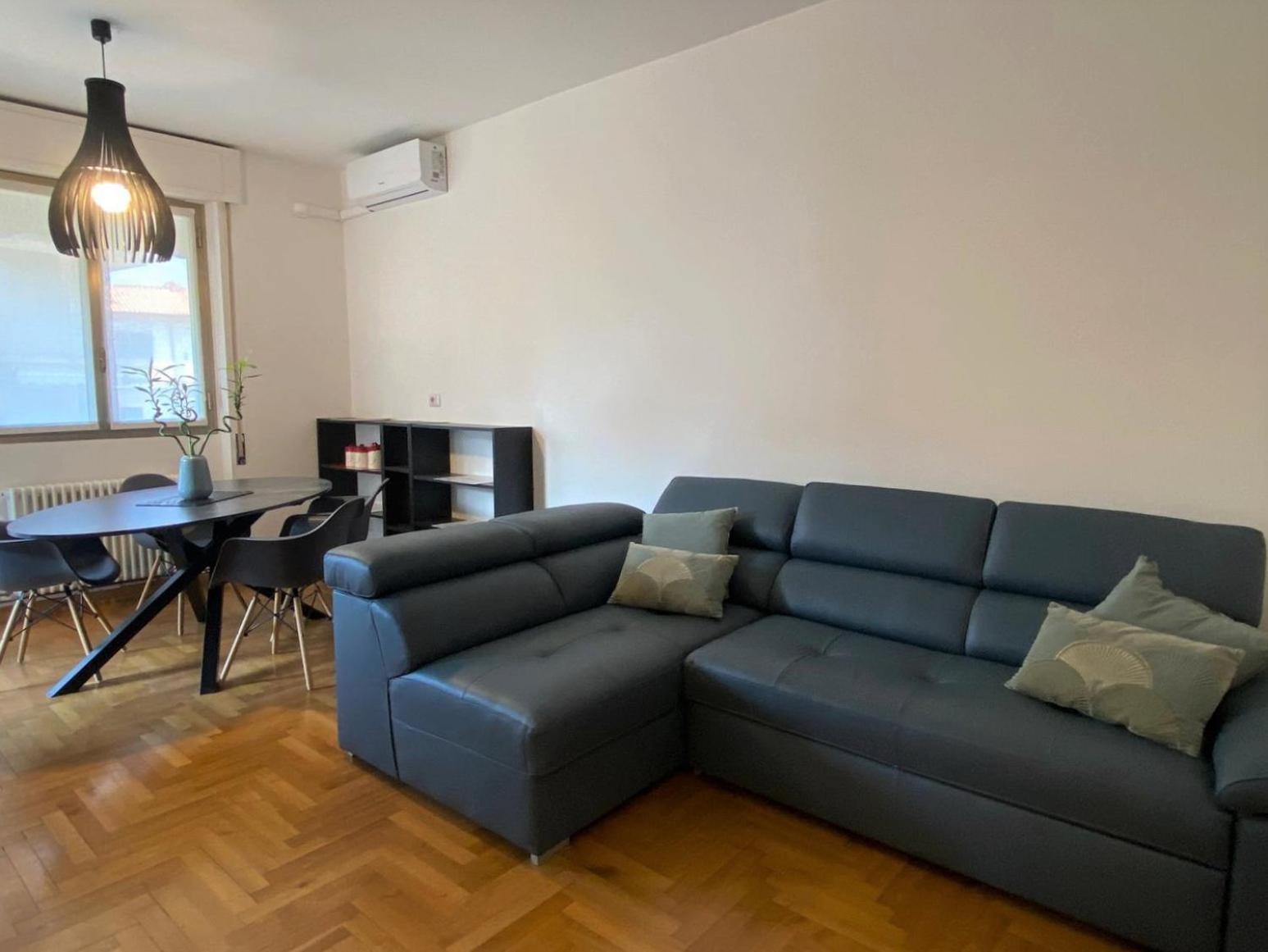 The Little Duck - Modern Apartment With Balcony コモ エクステリア 写真